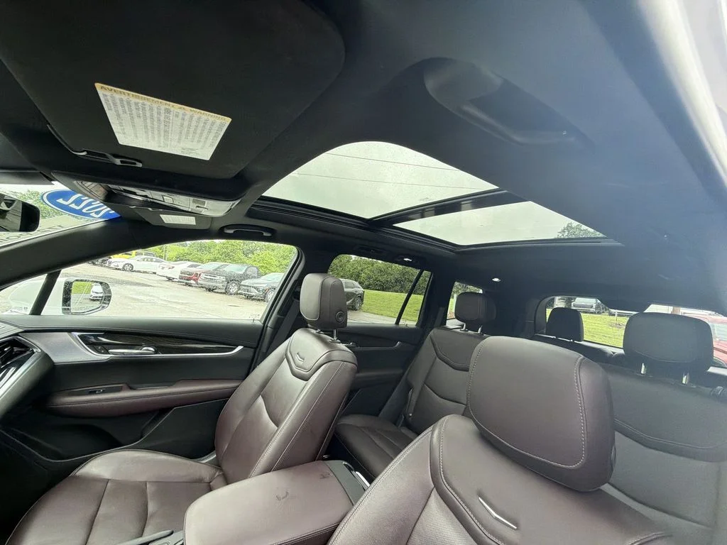 Used 2022 White Cadillac Premium Luxury image 21
