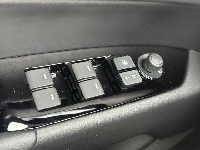 2025 Mazda CX-5 S Select Package - Photo 17