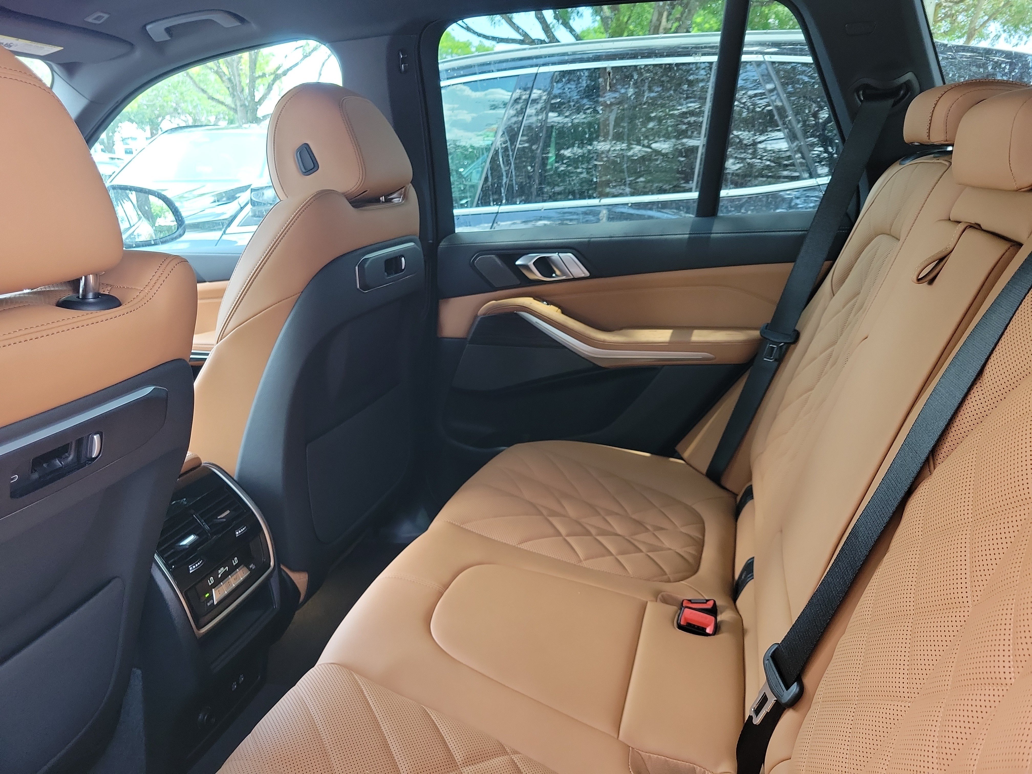 New 2026 Skyscraper Grey Metallic BMW sDrive40i image 9