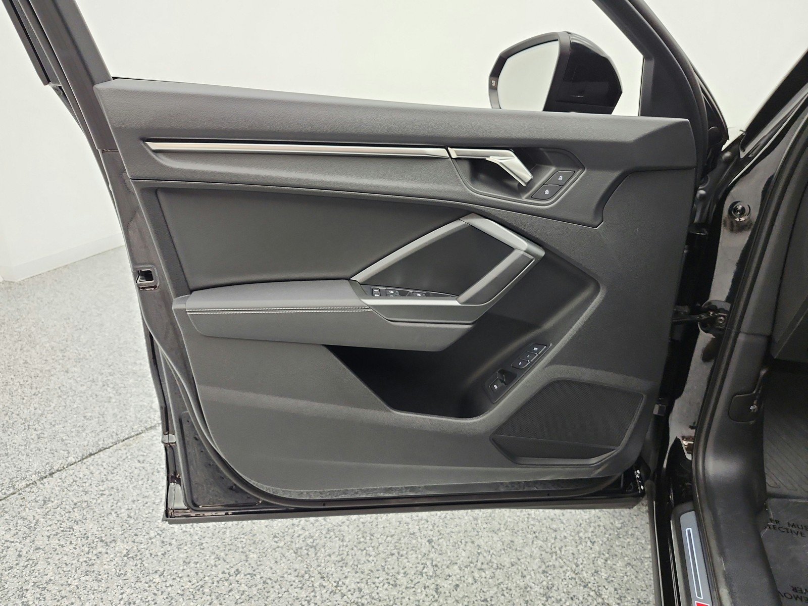 Used 2025 Mythos Black Metallic Audi S line Premium image 20