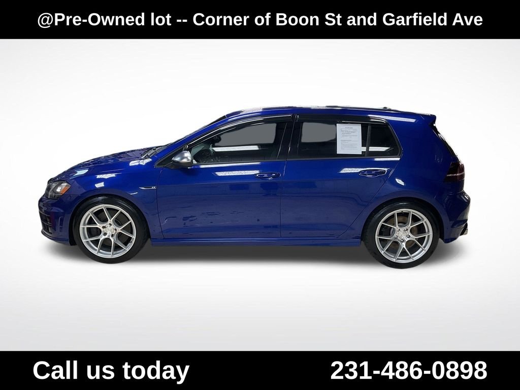 Used 2016  Volkswagen Base image 2