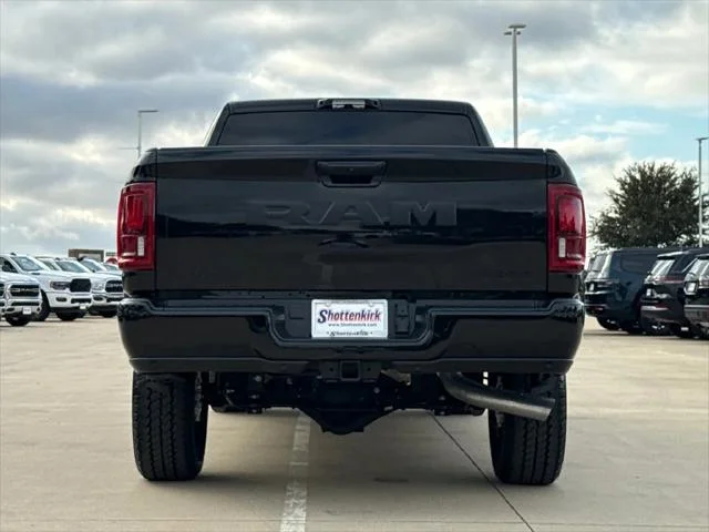 New 2027 Diamond Black Crystal Pearl-Coat Exterior Paint RAM LONE STAR image 8