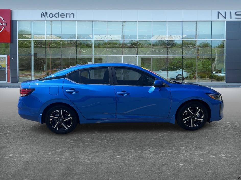 Used 2025 Electric Blue Metallic Nissan SV image 4