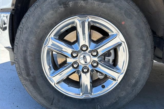 Used 2024 Oxford White Ford XLT image 5
