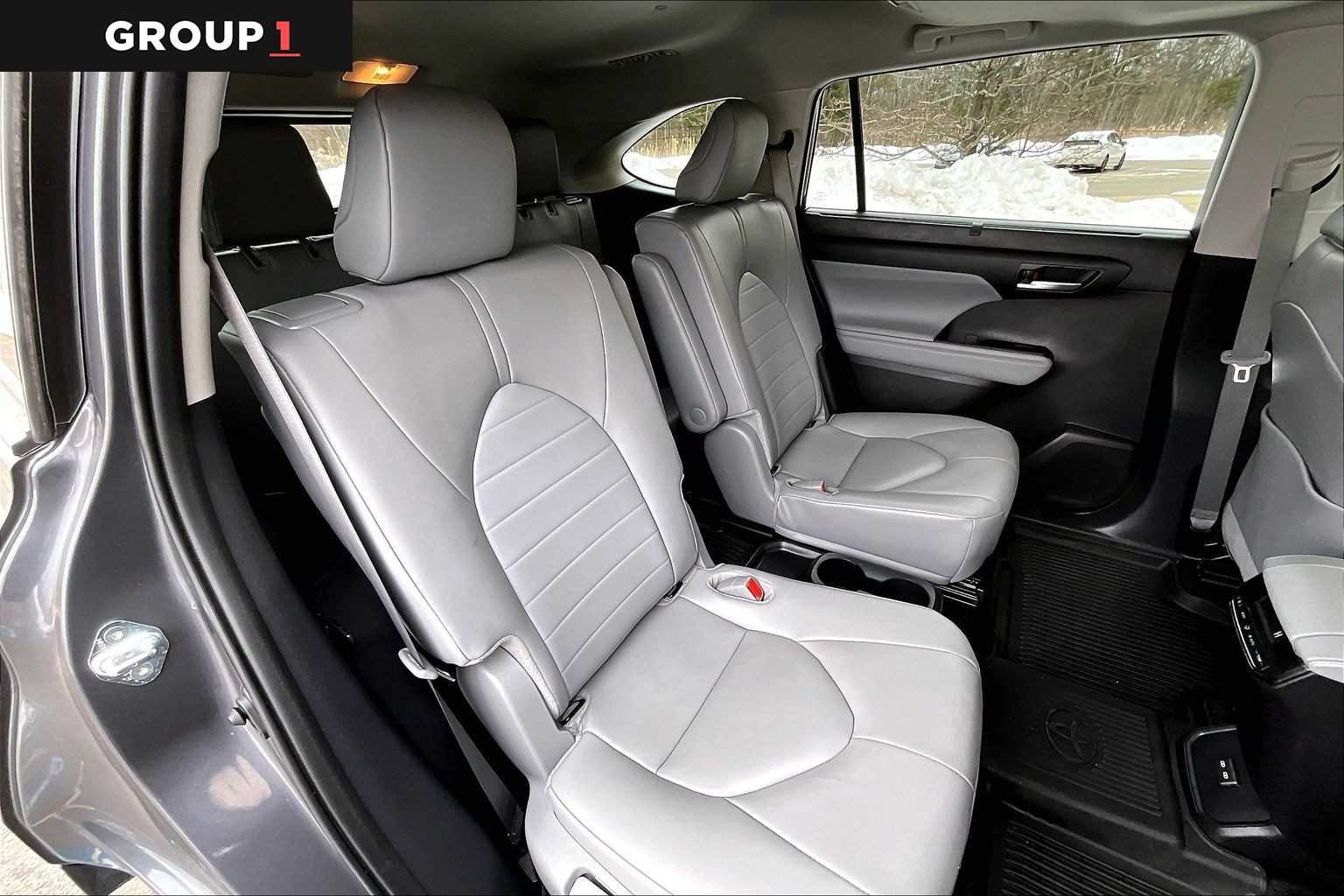 2025 Toyota Highlander XLE - Photo 20