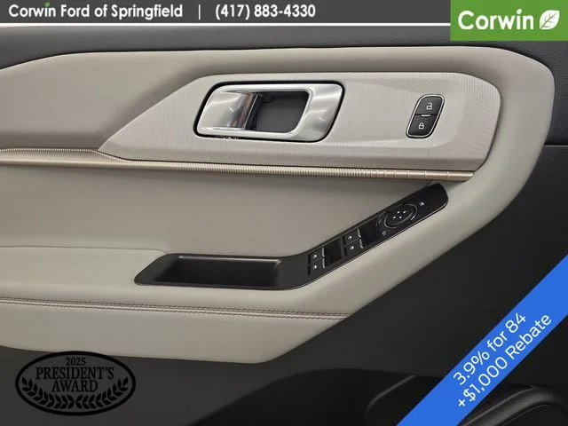 New 2026 Space White Metallic Ford Active image 35