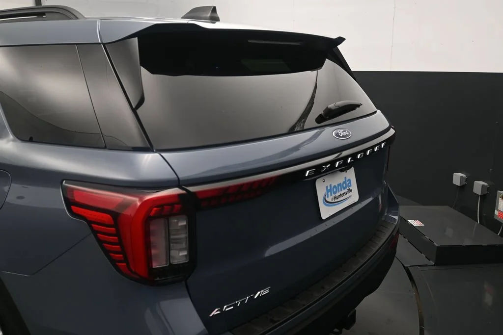 2025 Ford Explorer Active - Photo 14