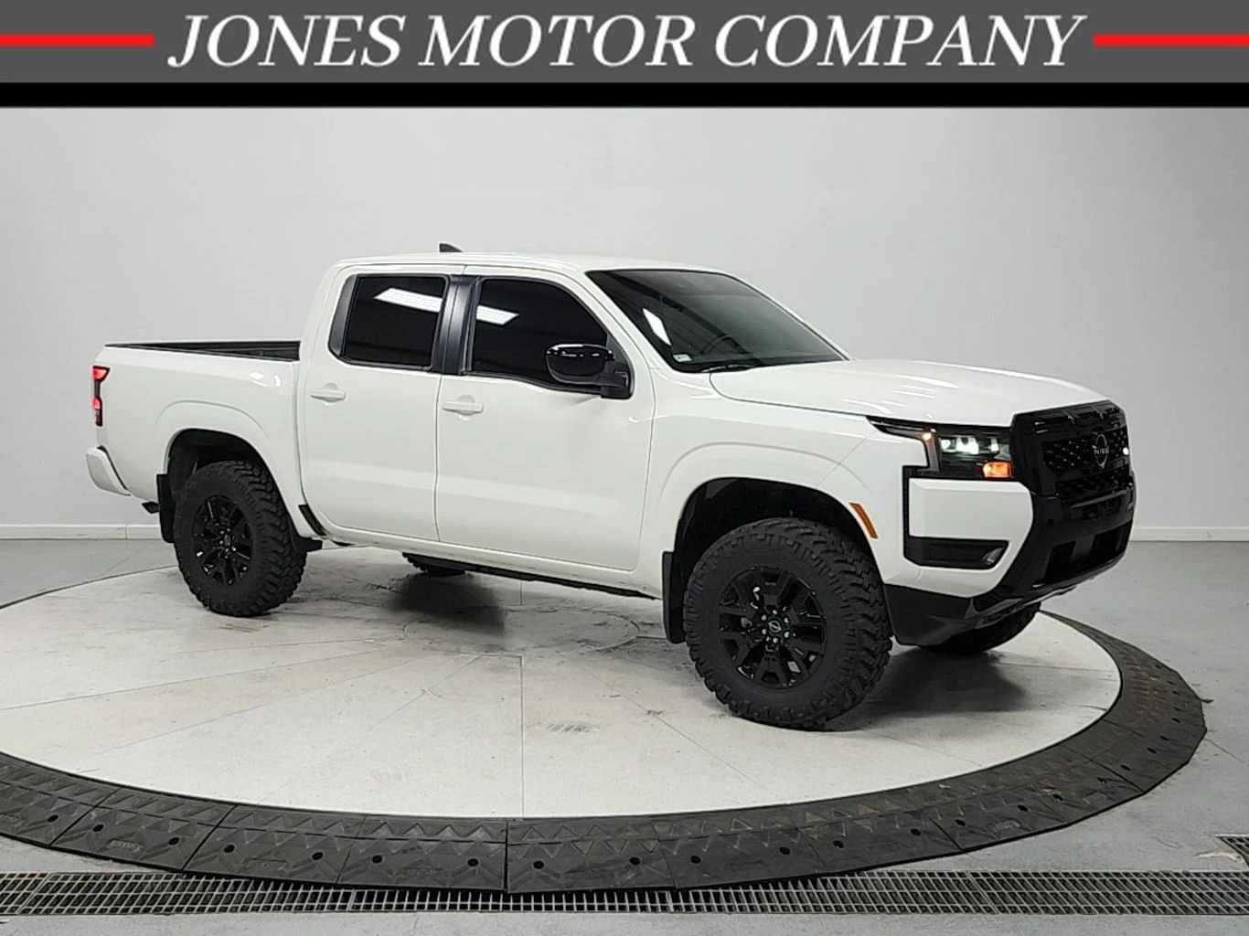 2026 Nissan Frontier SV Crew Cab 4X4 SWB's photo