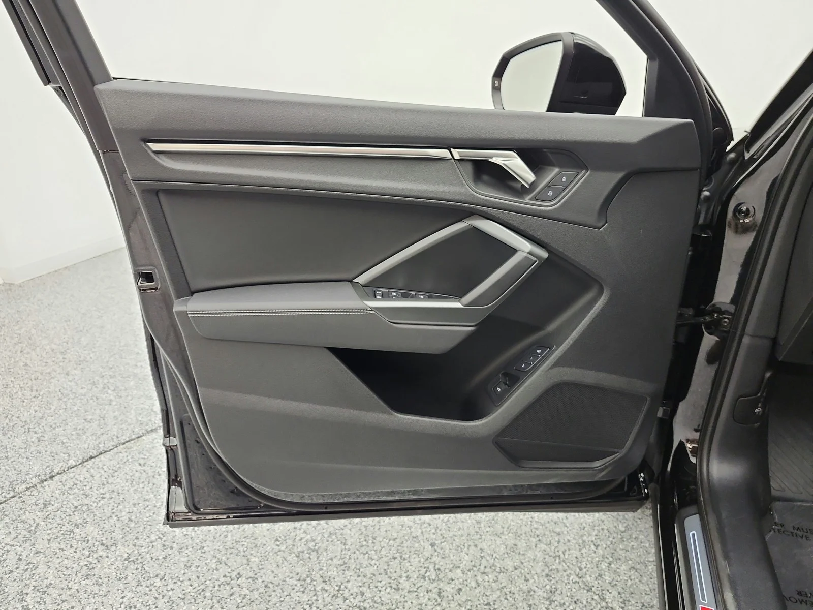 Used 2025 Mythos Black Metallic Audi S line Premium image 20