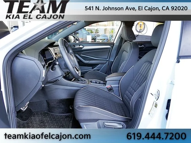 Used 2024 White Volkswagen 1.5T Sport image 13