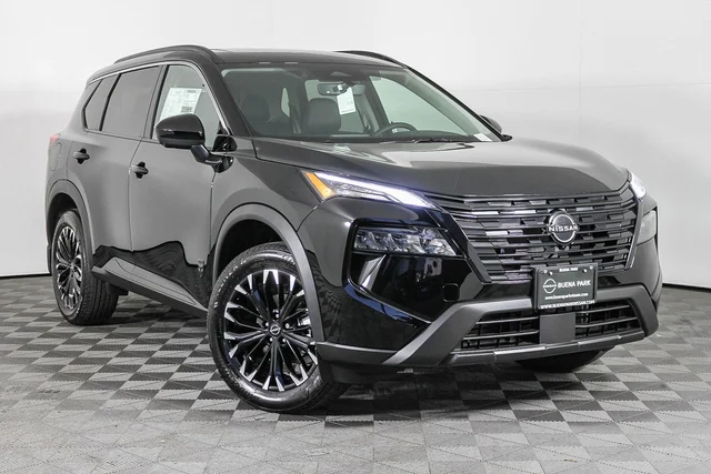2026 Nissan Rogue Dark Armor™