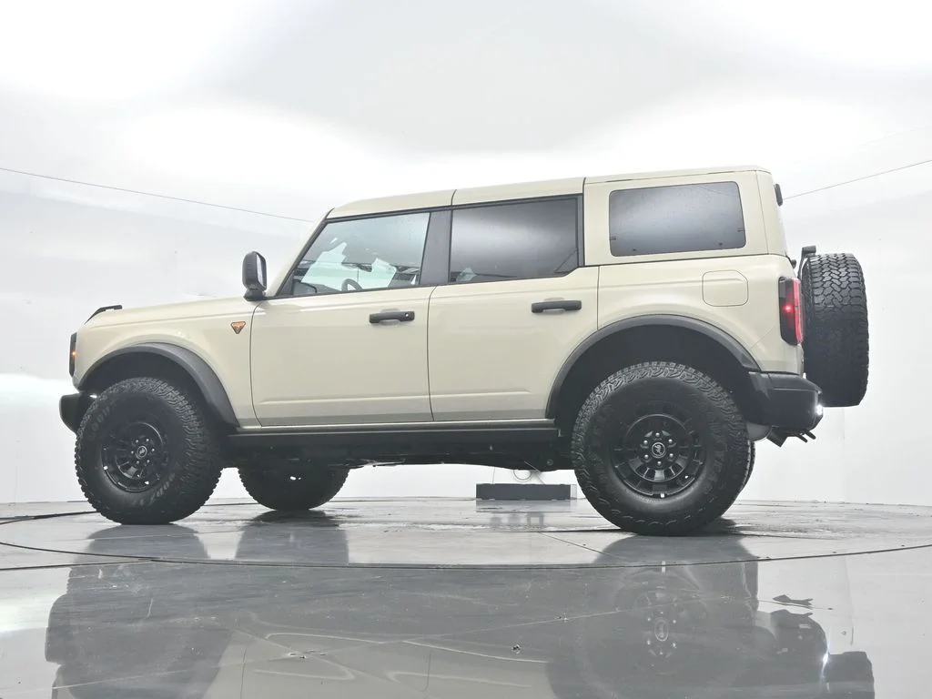 New 2026 Desert Sand Ford Badlands® image 57