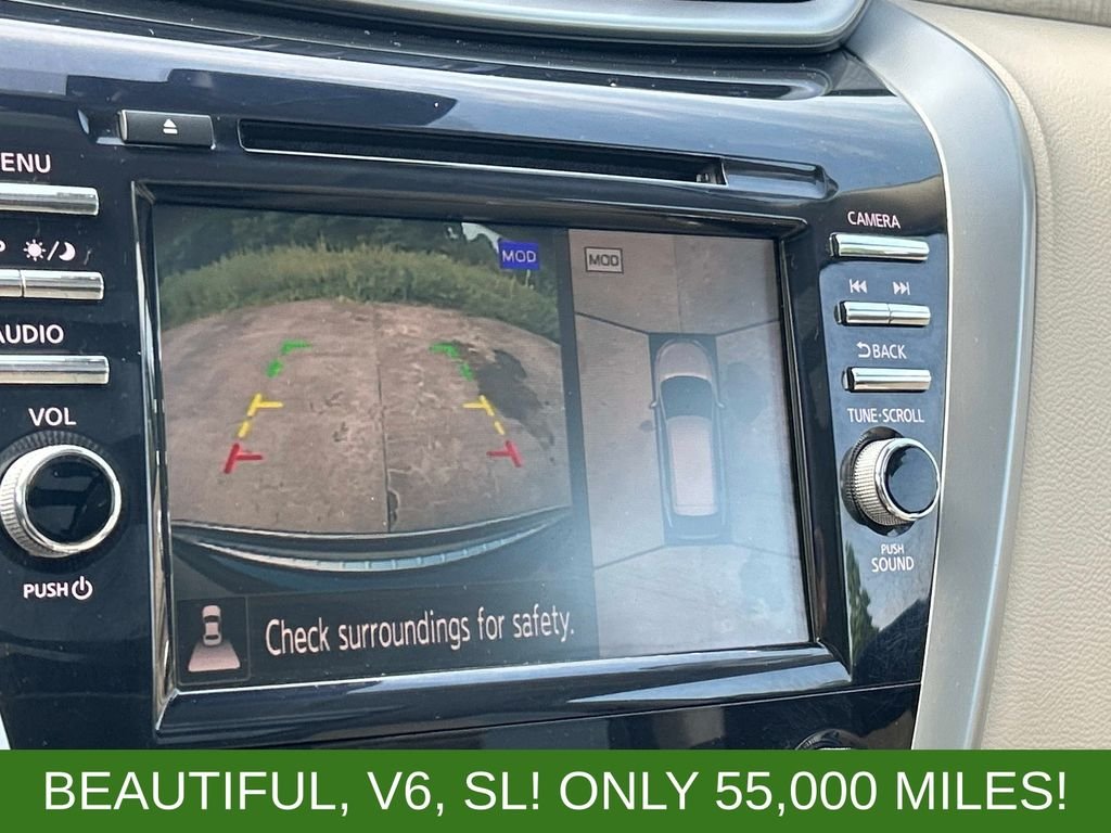 Used 2020 Blue Nissan SL image 32