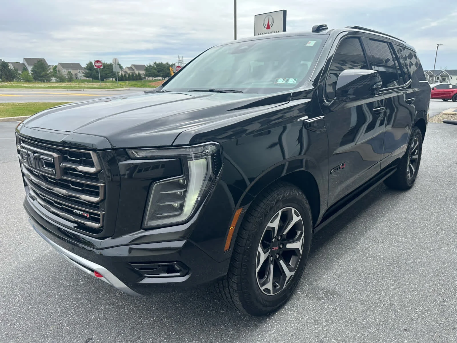 Used 2026 Onyx Black GMC AT4 Ultimate image 4