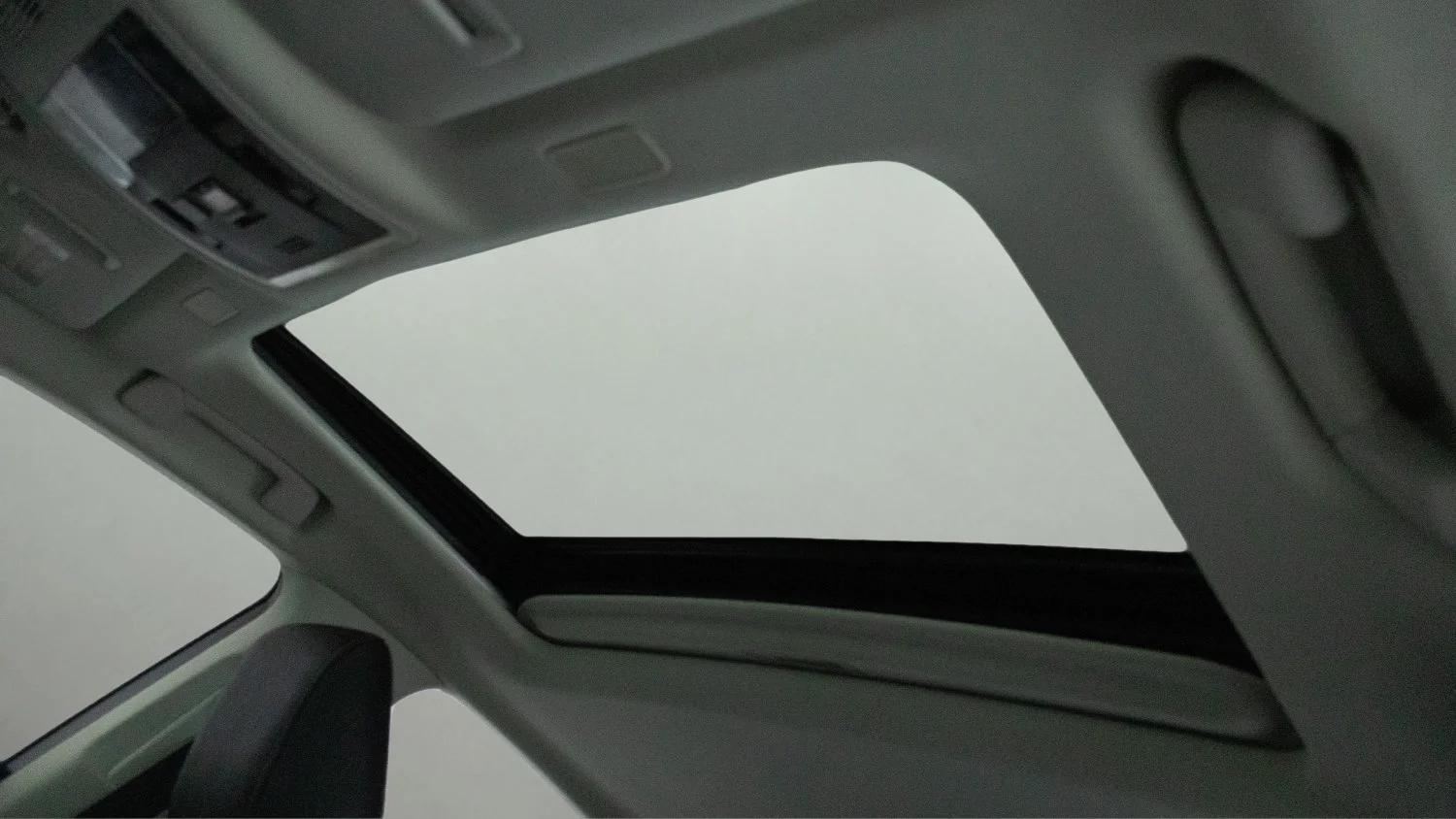 Used 2021 Black Lexus ES 250 image 13