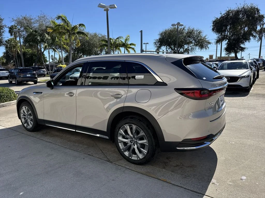 New 2026 Platinum Mazda 3.3 Turbo Premium Plus AWD image 12