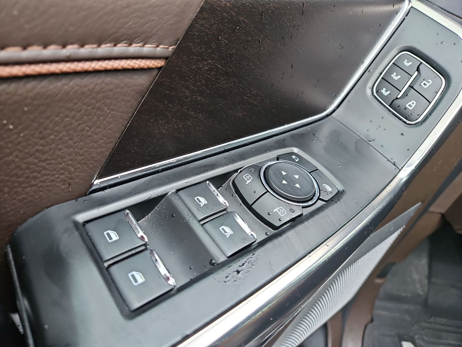 Used 2024 Black Ford King Ranch image 22