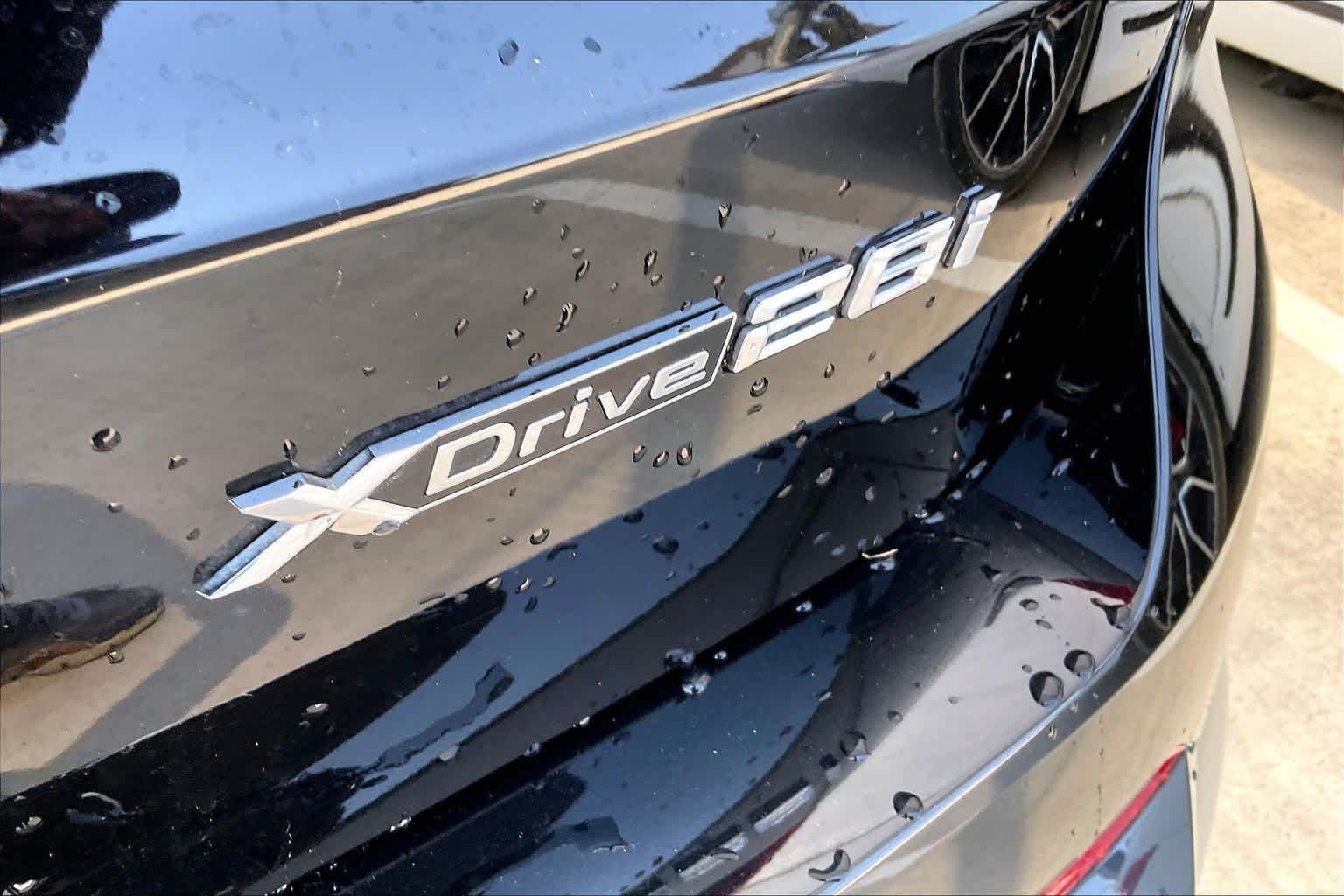 Used 2024 Jet Black BMW xDrive28i image 10