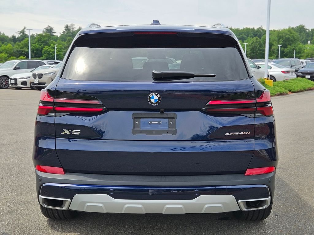 Used 2026 Tanzanite Blue II Metallic BMW xDrive40i image 6