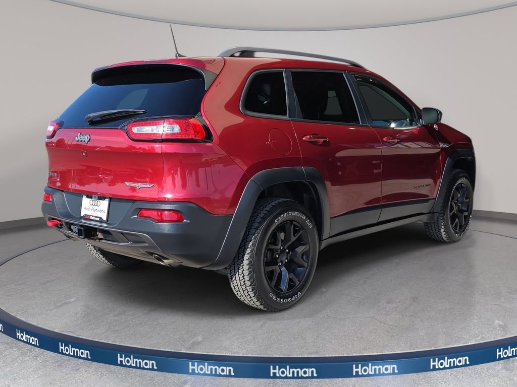 Used 2017 Red Jeep Trailhawk image 6