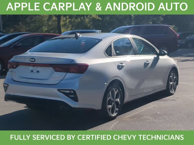 Used 2020 Silver Kia LXS image 4