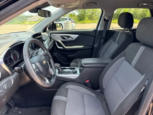 Used 2023 Black Chevrolet LT image 9
