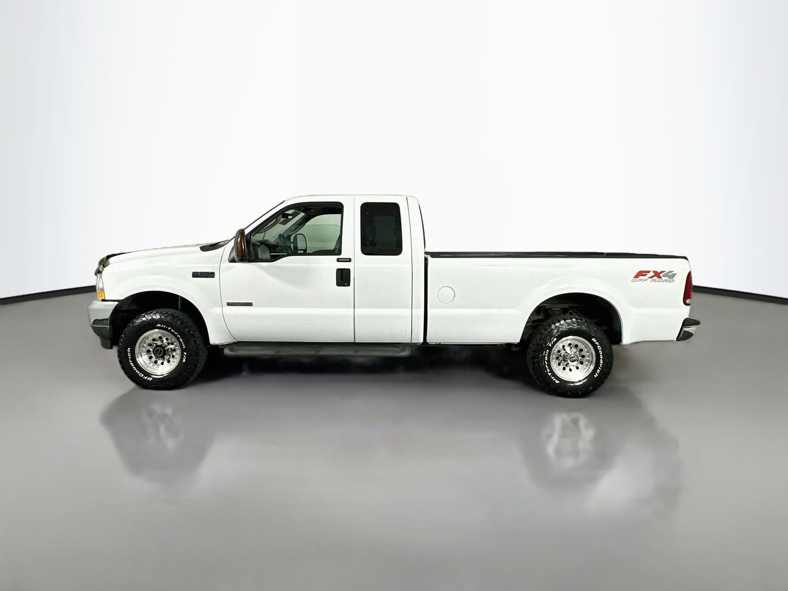 Used 2004 Oxford White Clearcoat Ford Lariat image 5