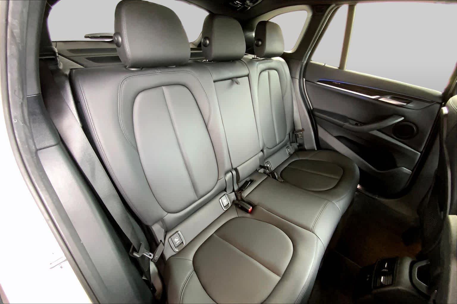 Used 2021 Glacier Silver Metallic BMW sDrive28i image 20