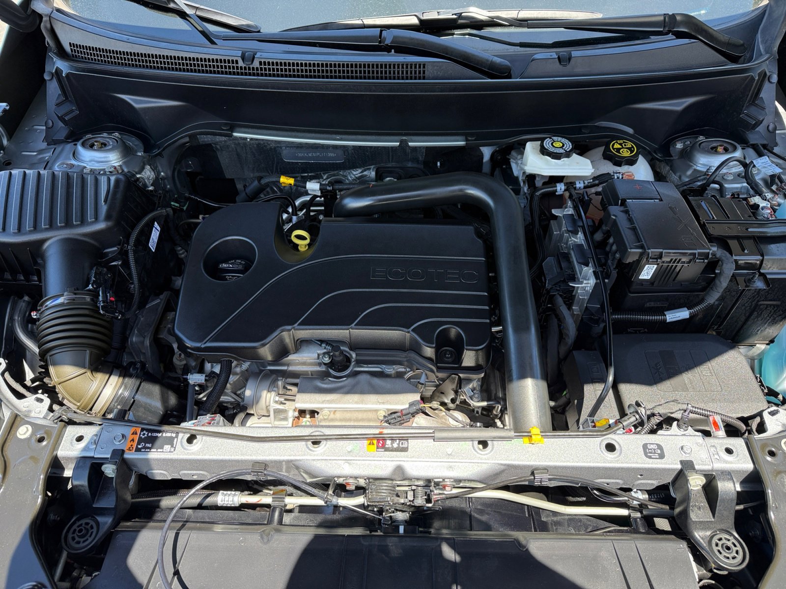 Used 2023 Sterling Metallic GMC SLE image 20