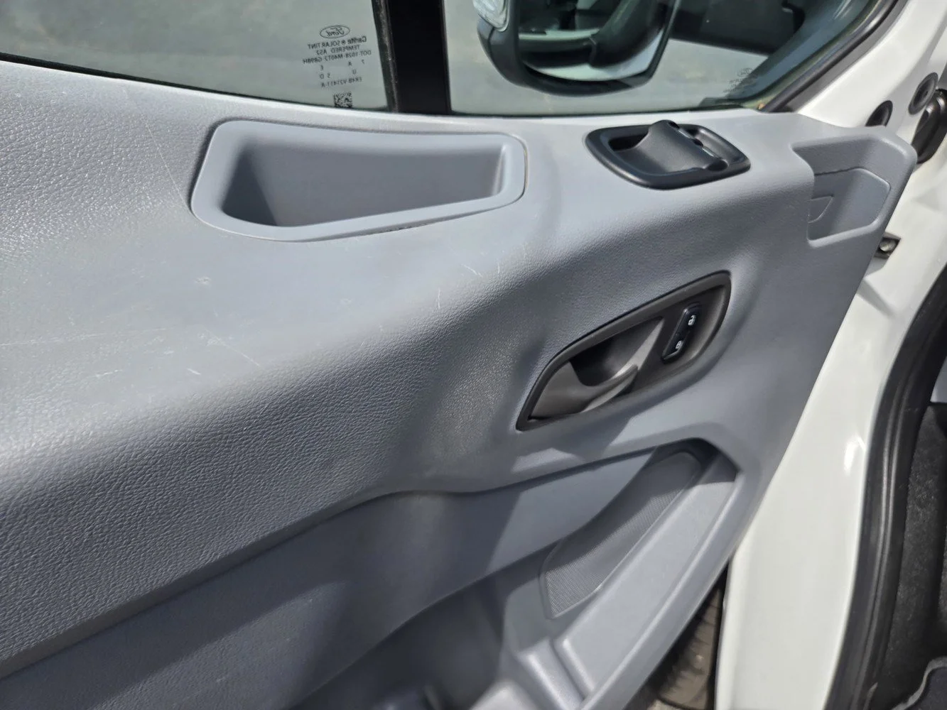 Used 2018 Oxford White Ford  image 27