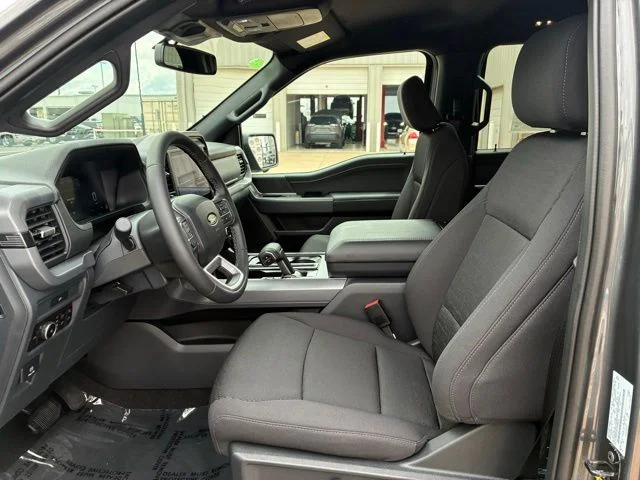 New 2026 Carbonized Gray Metallic Ford XLT image 7
