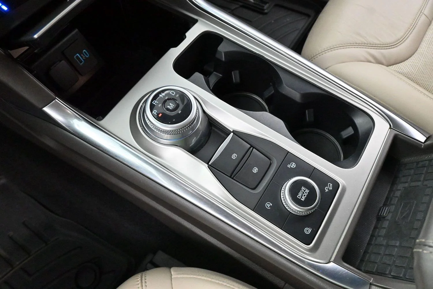 Used 2020 Star White Metallic Tri-Coat Ford Platinum image 27