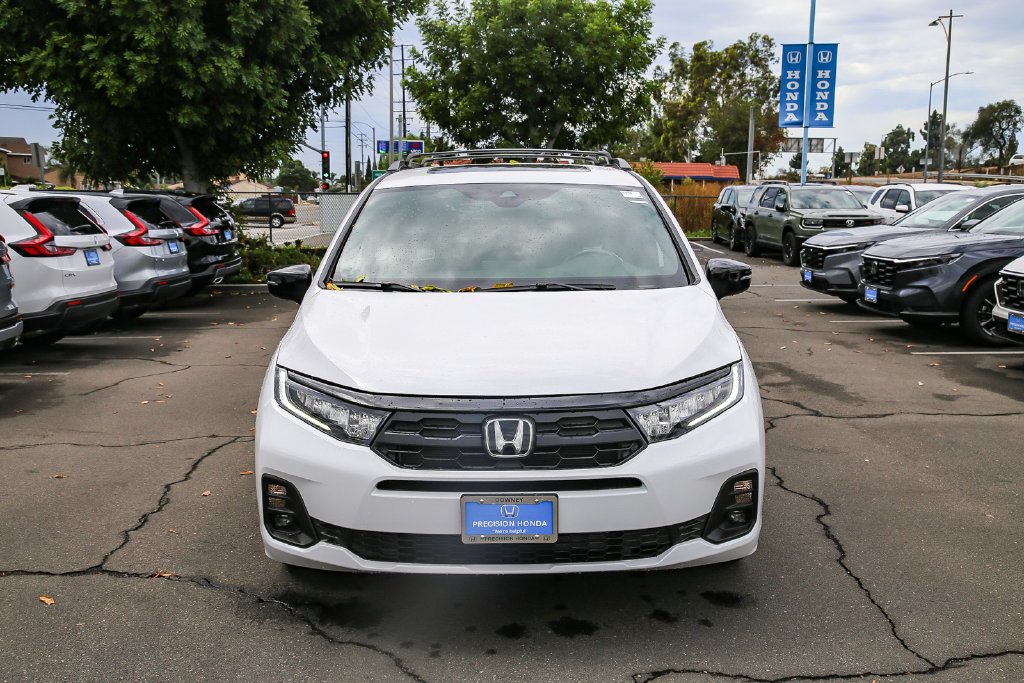 New 2026 Platinum White Pearl Honda Sport-L image 2