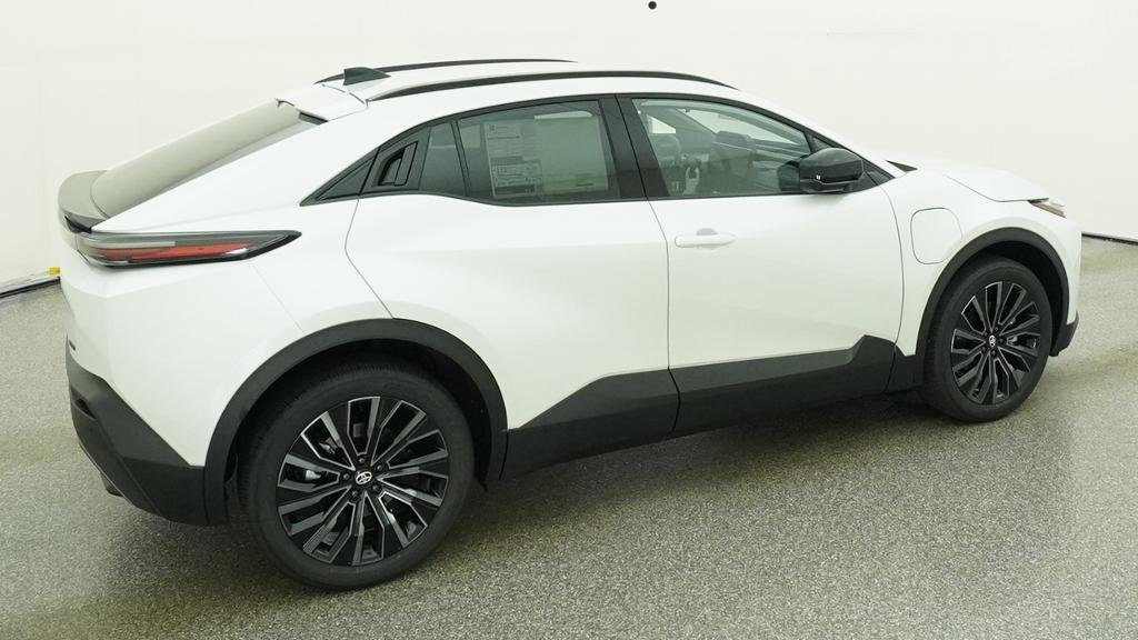 New 2026 Wind Chill Pearl Toyota XSE image 16