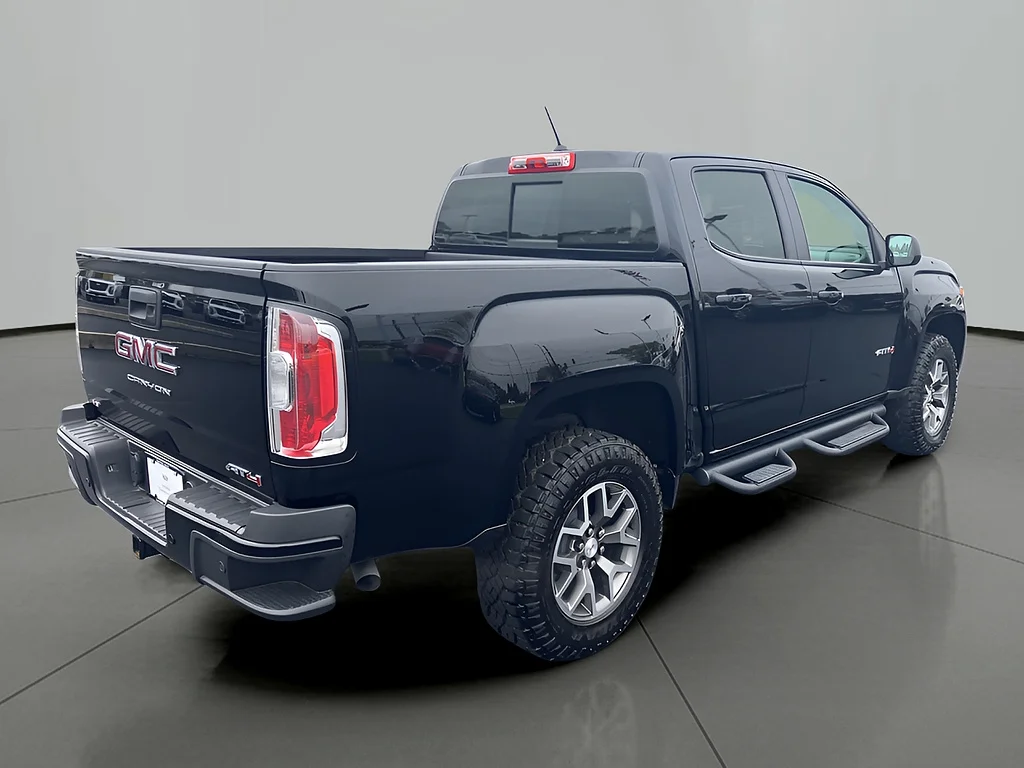 Used 2021 Onyx Black GMC AT4 image 5