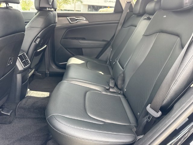 2025 Kia Sportage EX - Photo 23