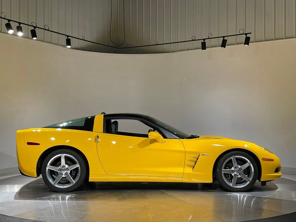 Used 2005 Millenium Yellow Chevrolet BASE image 78