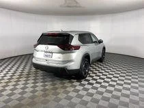 2025 Nissan Rogue SV - Photo 22
