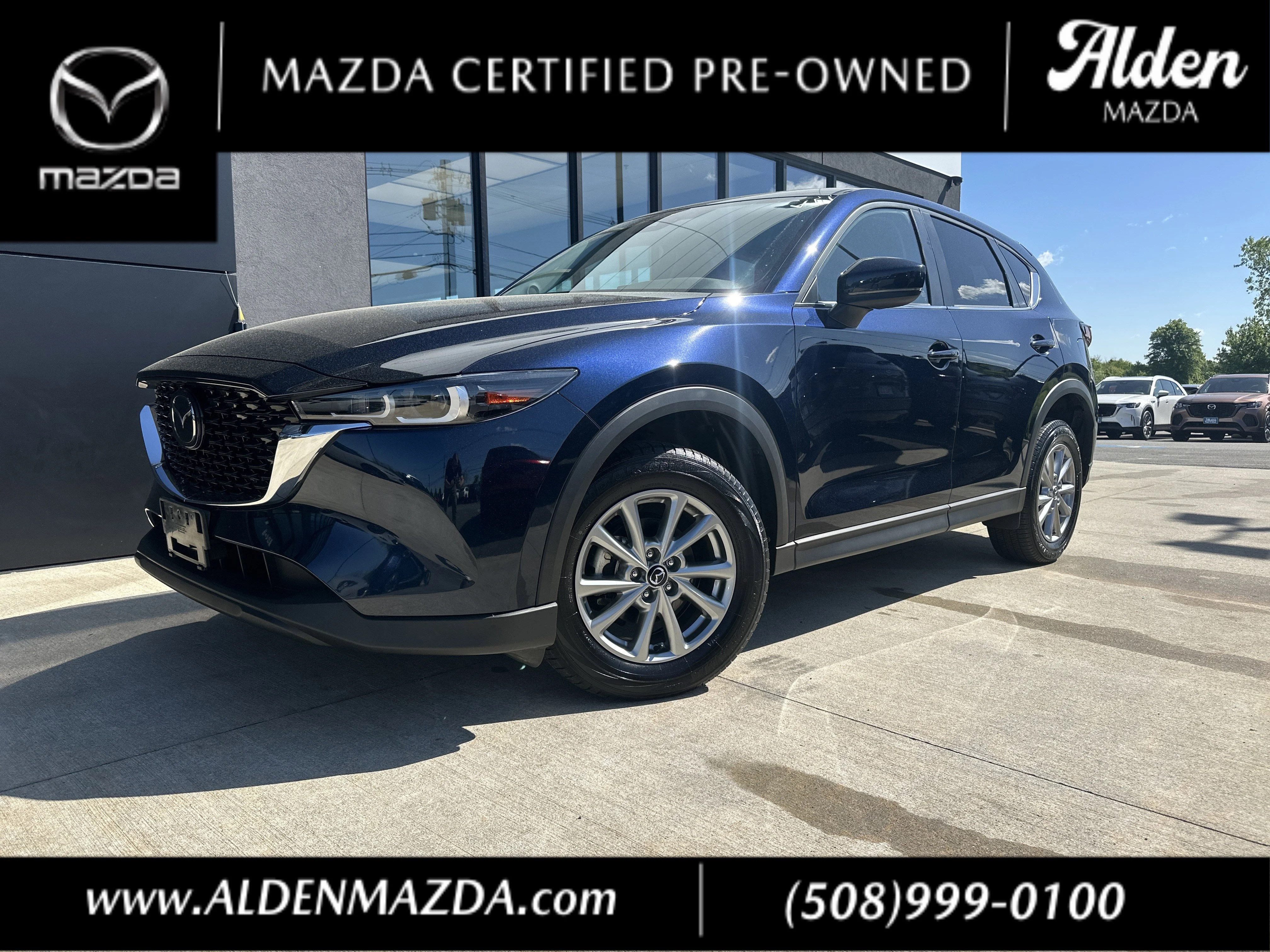 2023 Mazda CX-5 S Preferred package Auto AWD's photo