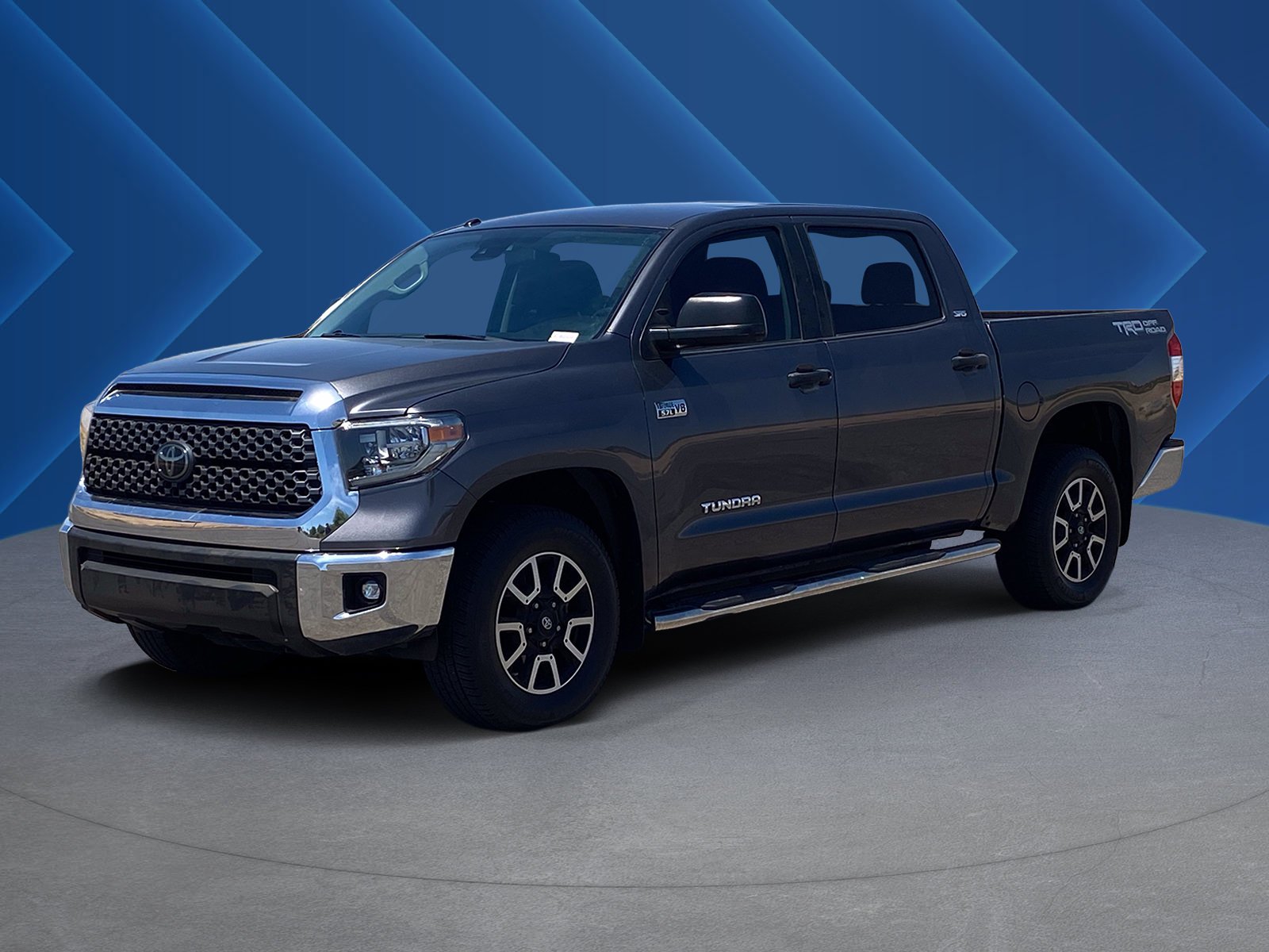 Used 2018 Magnetic Gray Metallic Toyota SR5 image 7