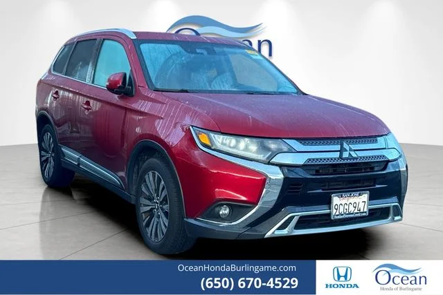 Used 2020 Red Diamond Mitsubishi SEL image 1