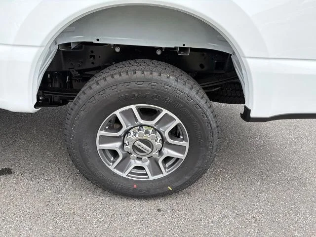 New 2026 Oxford White Ford F-250® Lariat® image 19