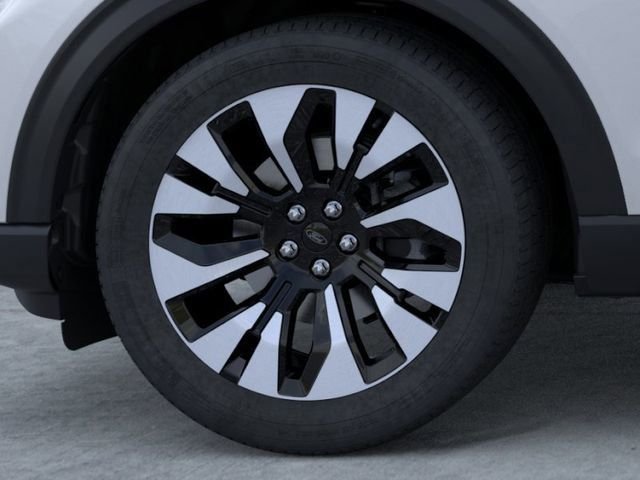 New 2026 White Ford Platinum image 19
