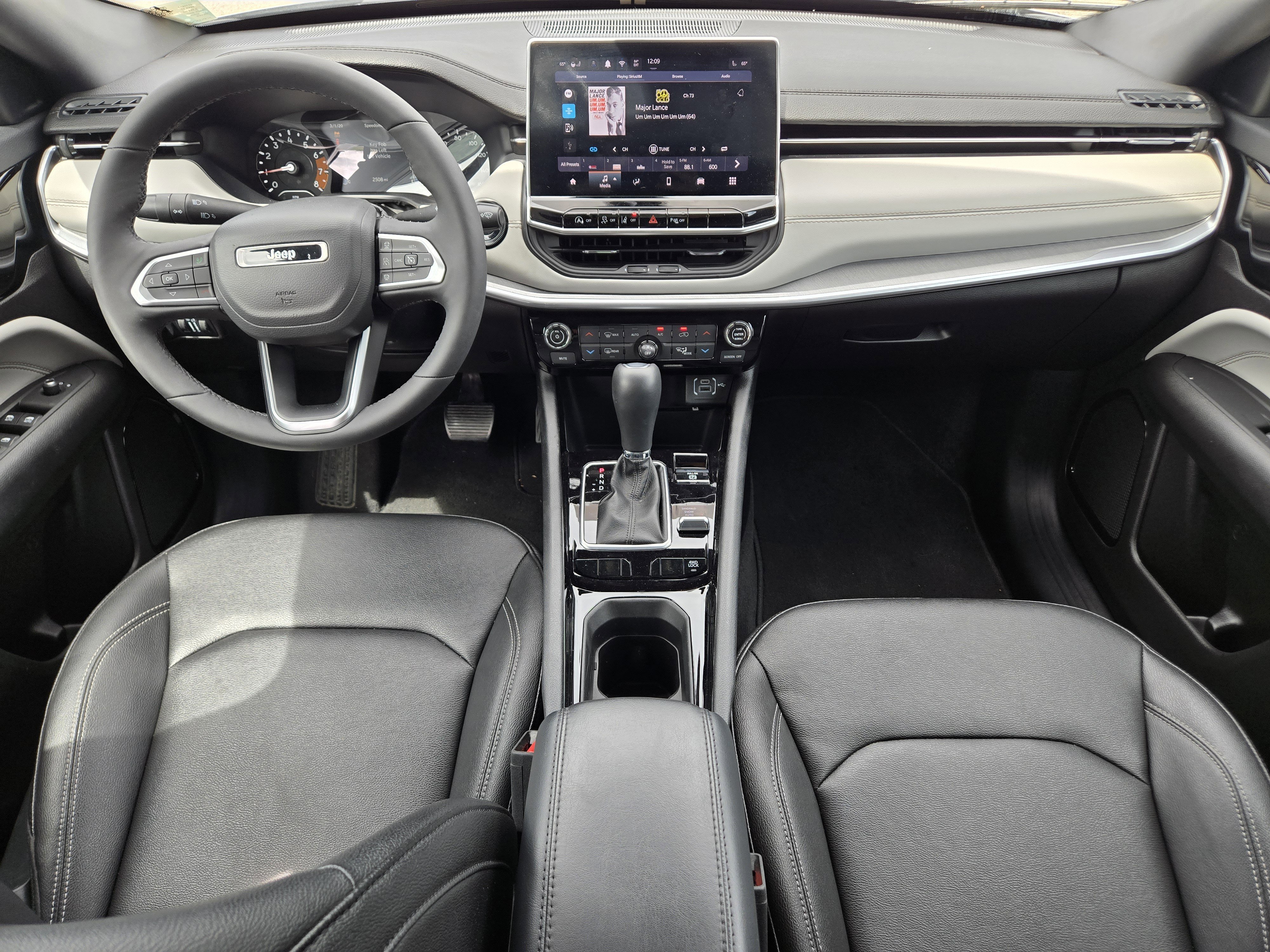 2025 Jeep Compass Limited - Photo 18