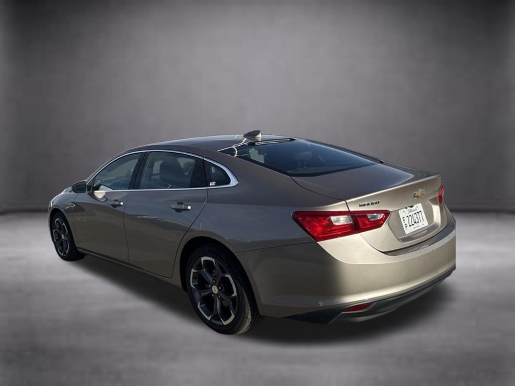 Used 2023 Gray Chevrolet LT image 6