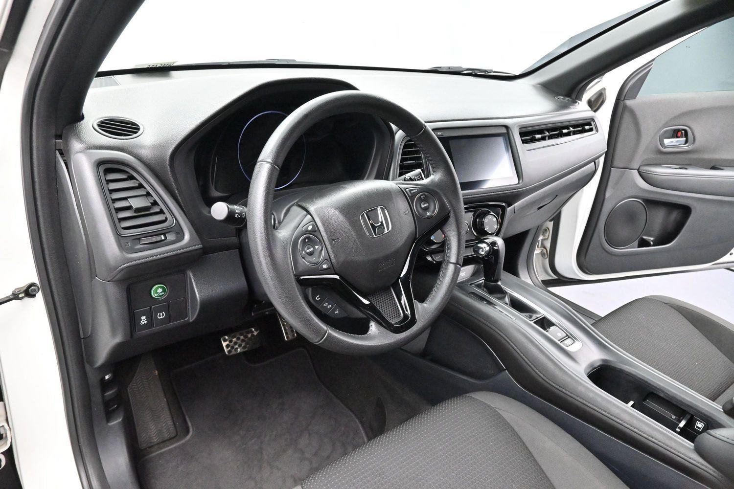 Used 2022 Platinum White Pearl Honda Sport image 14