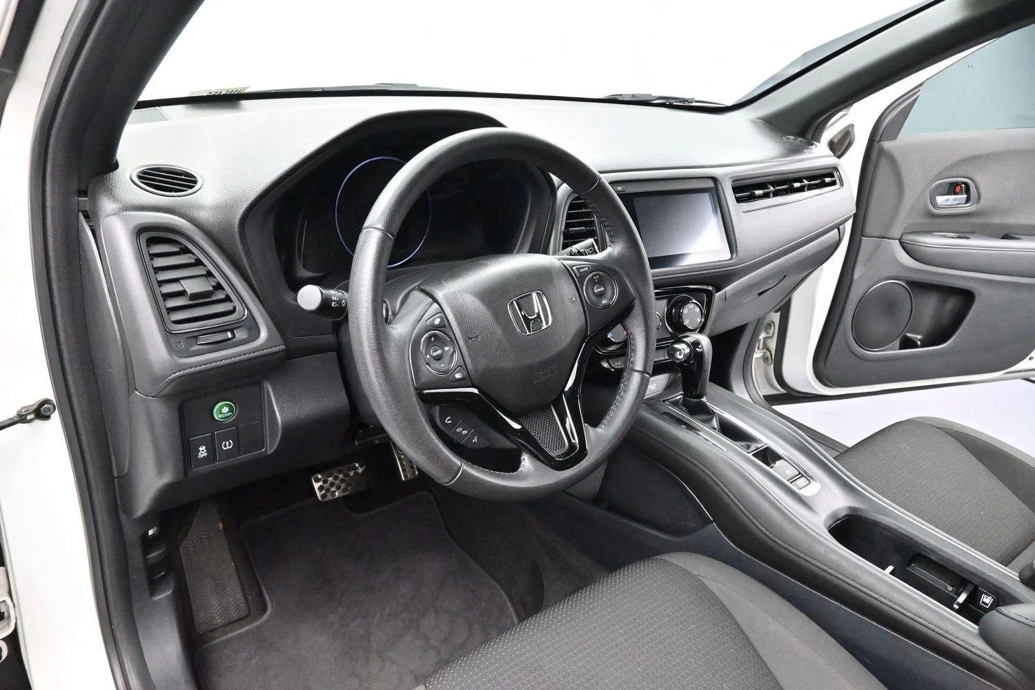 Used 2022 Platinum White Pearl Honda Sport image 14