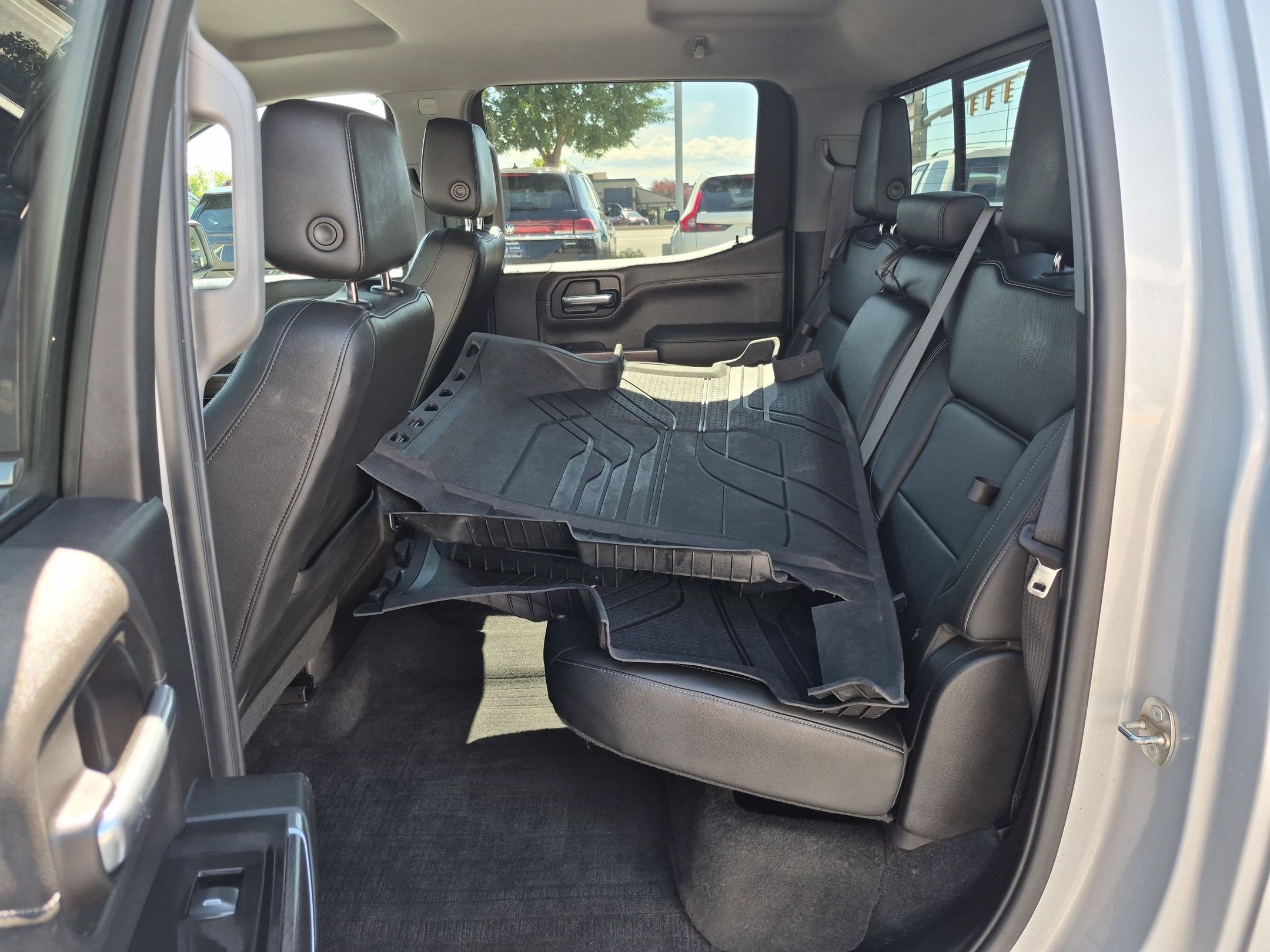 Used 2019 Silver Ice Metallic Chevrolet LTZ image 25