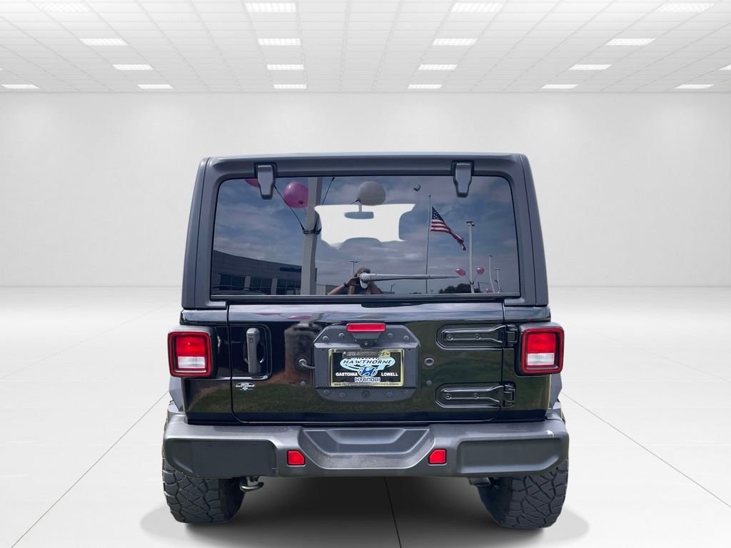Used 2022 Black Jeep Unlimited Sahara image 5