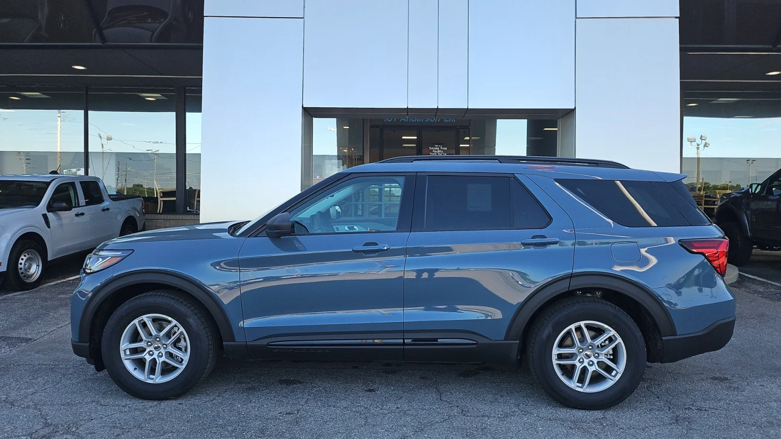 New 2026 Vapor Blue Metallic Ford Active RWD image 2